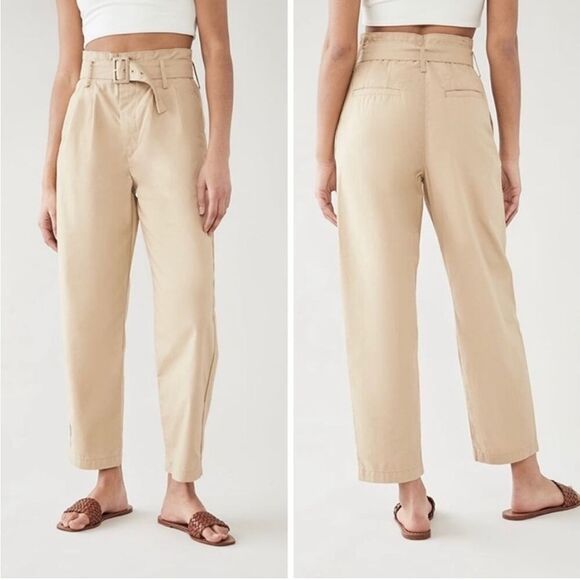 Levi’s Premium- High Loose Taper Pleated Pants in Tan Khaki *’no belt* - Size 28 - Picture 1 of 9